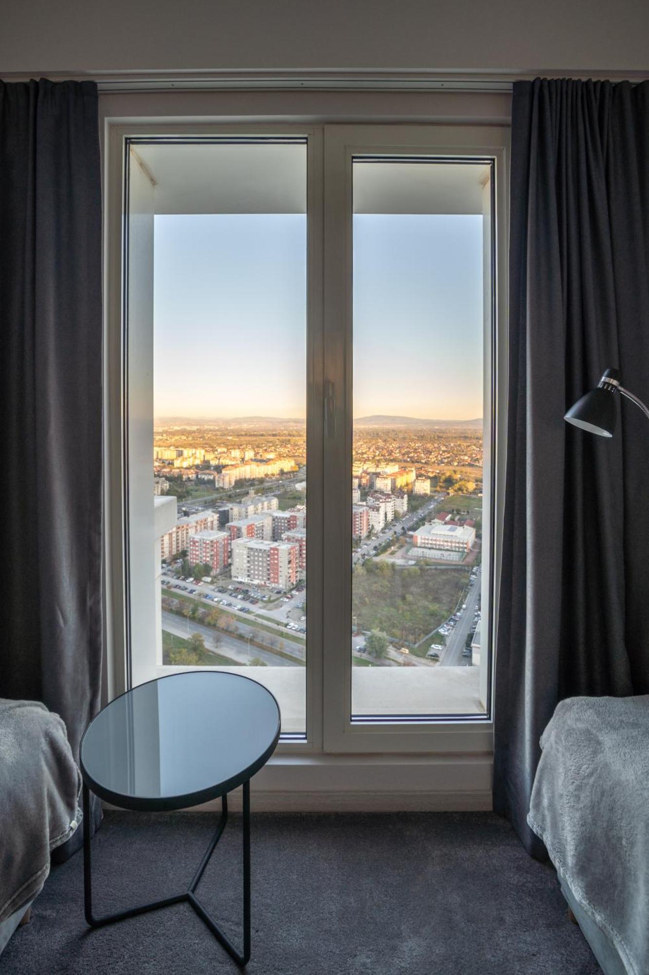 Sunrise Sky Lux Apartment, 33Rd Floor, Pool And Fitness Included Skopie Exterior foto